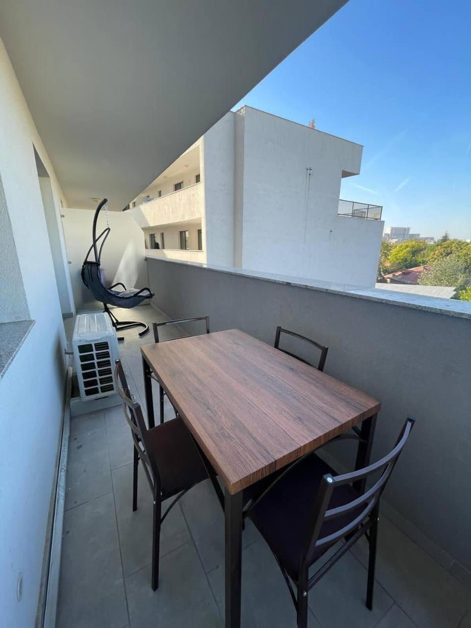 Appartamento Carol New Building With Balcony Bucarest Esterno foto