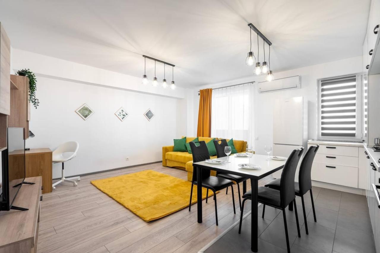 Appartamento Carol New Building With Balcony Bucarest Esterno foto
